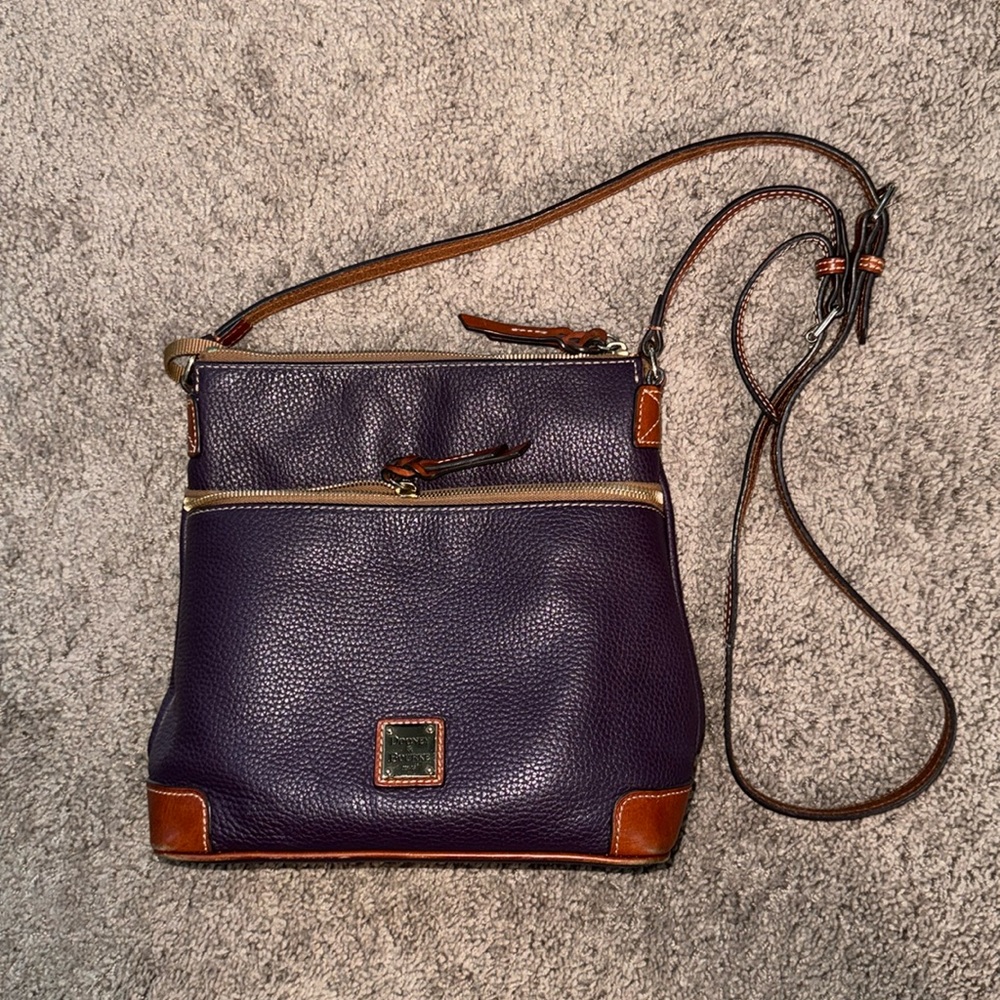 Dooney & Bourke Pebble Grain Crossbody Bag